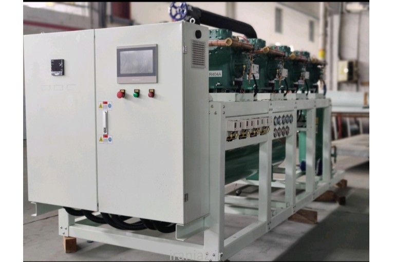 ساخت و فروش چیلرهای تراکمی - چیلر صنعتی و تهویه مطبوع