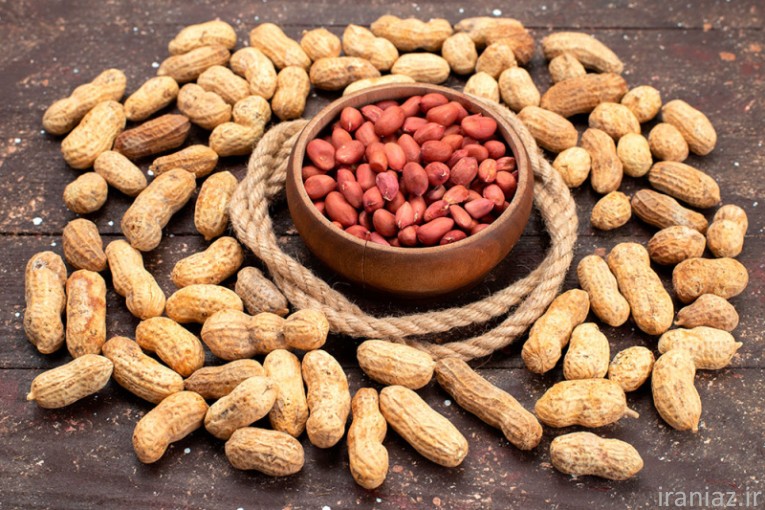 فروش انواع کشمش و بادام زمینی