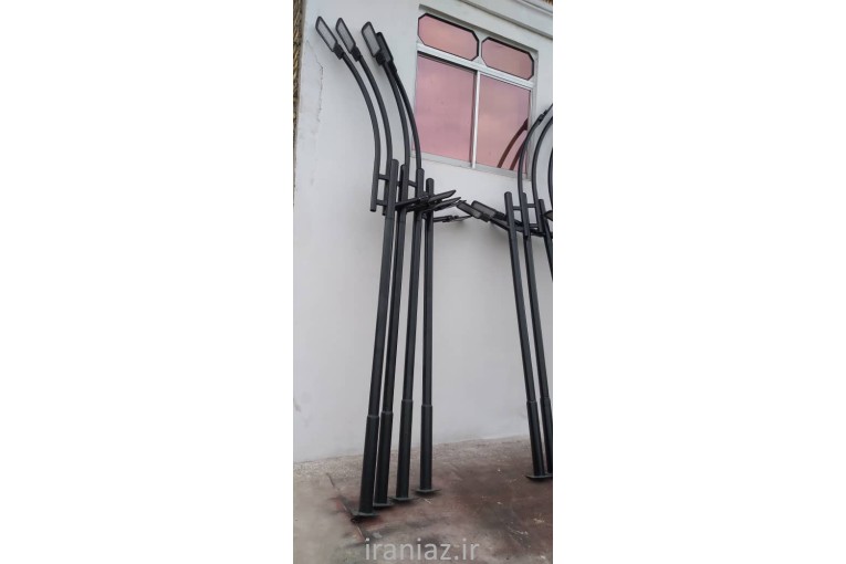 پایه چراغ خیابانی پارکی و ویلایی