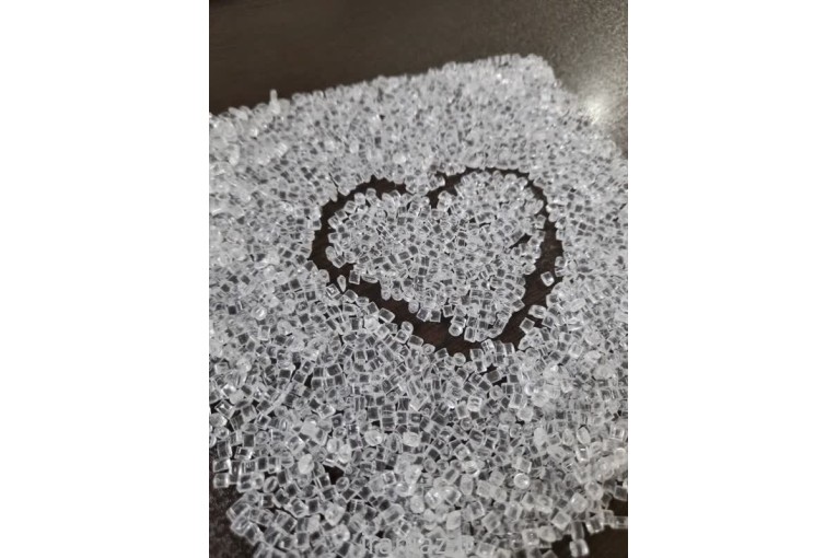 خرید فروش انواع مواد پلاستیک پارسیان 