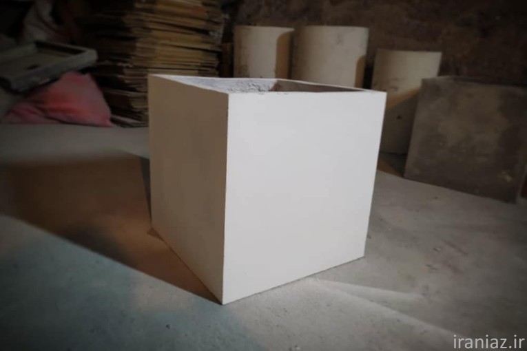 گلدان بتنی فوق سبک 60 در 60 با ارتفاع 60 سانتیمتر کد تولید 61